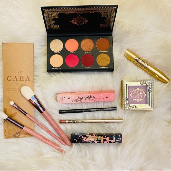 tarte Other - *Host Pick* 10-Piece Date Night Makeup Bundle